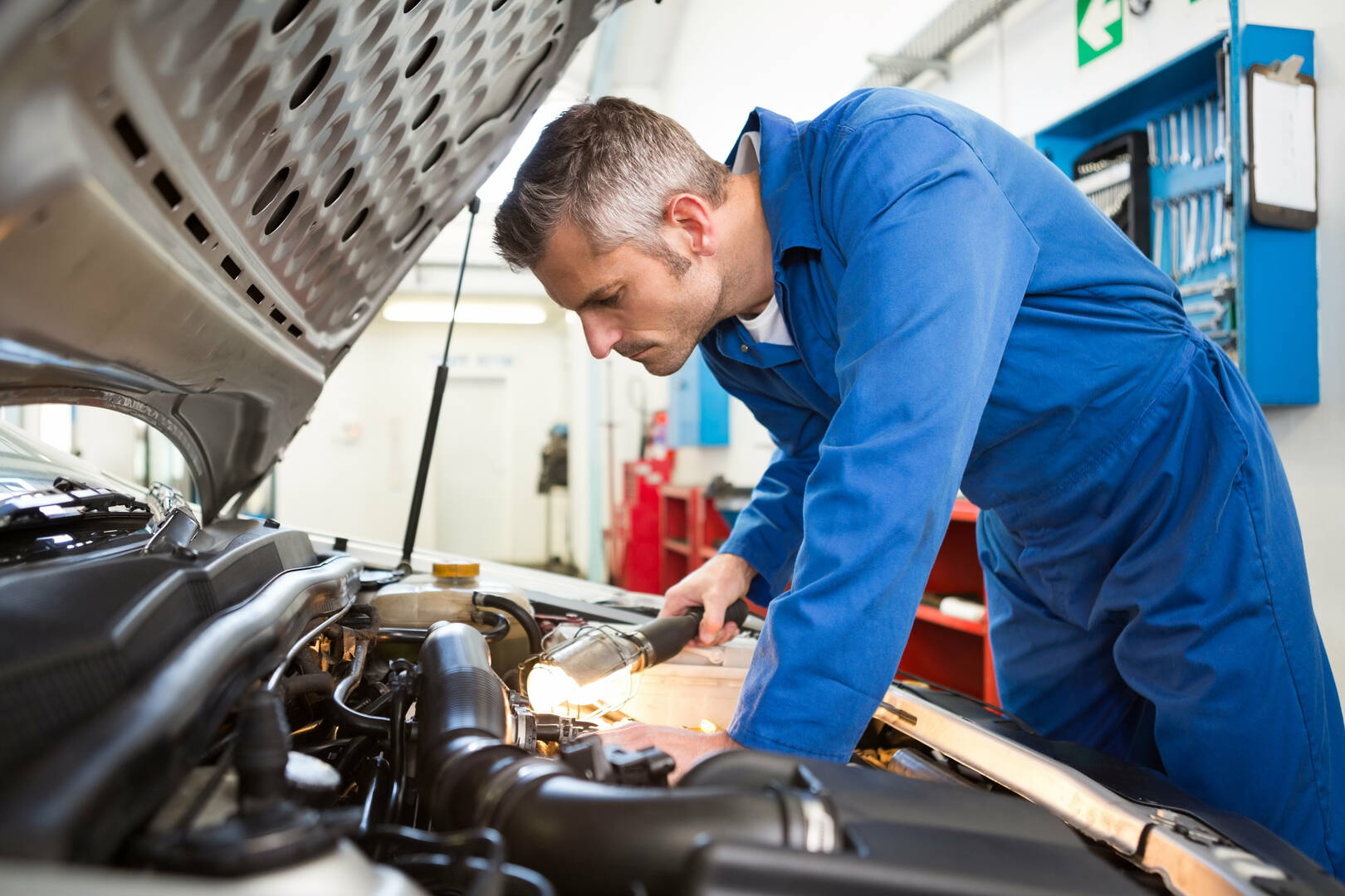 National wreckers, Automotive Services in Willawong, Queensland