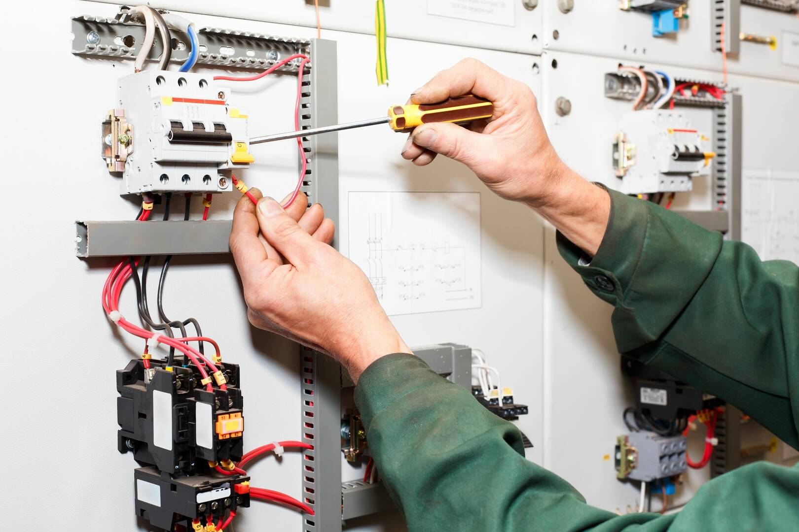 Colter Electric, Electricians in New River, Arizona