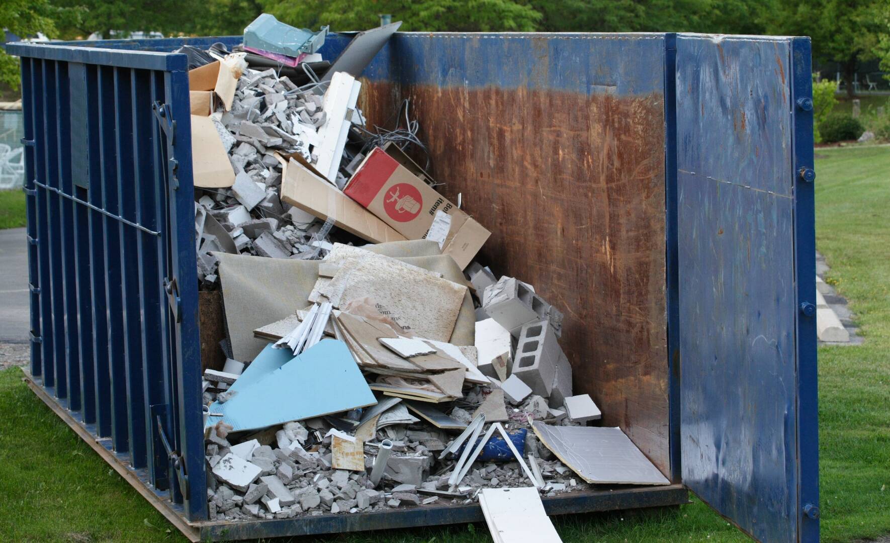 Majestic Domestics Cleaning Service, Waste Management in Lafayette, Colorado